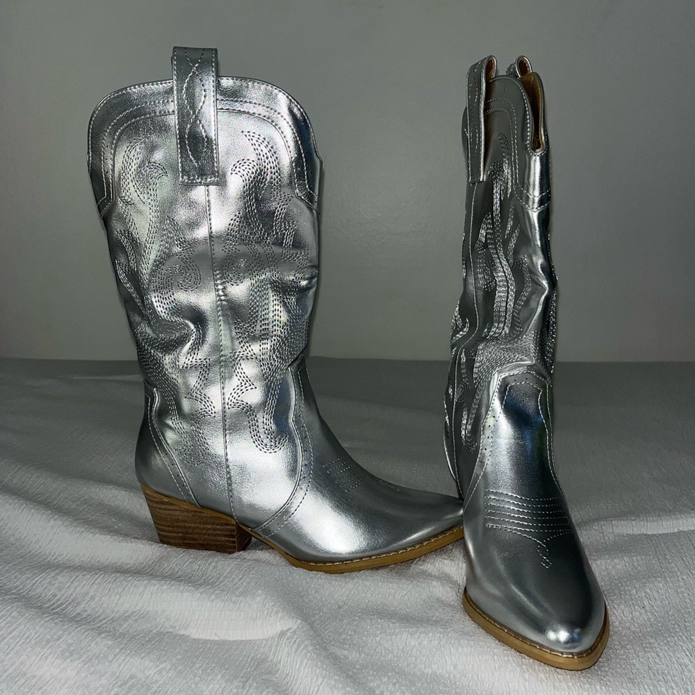 Zzheels Women's Silver Cowboy Boots Heeled Size 6.5